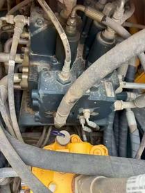 Buy Hyundai R205VS Used Excavator / 5 Buy Hyundai R205VS Used Excavator / 5
