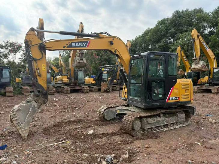 Buy Sany SY75 Used Excavator / 1