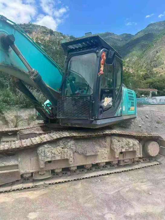 Buy Kobelco SK270D Used Excavator / 1