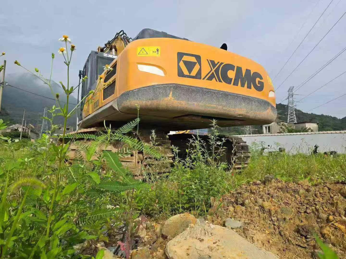 Buy XCMG XE380DK Used Excavator / 2