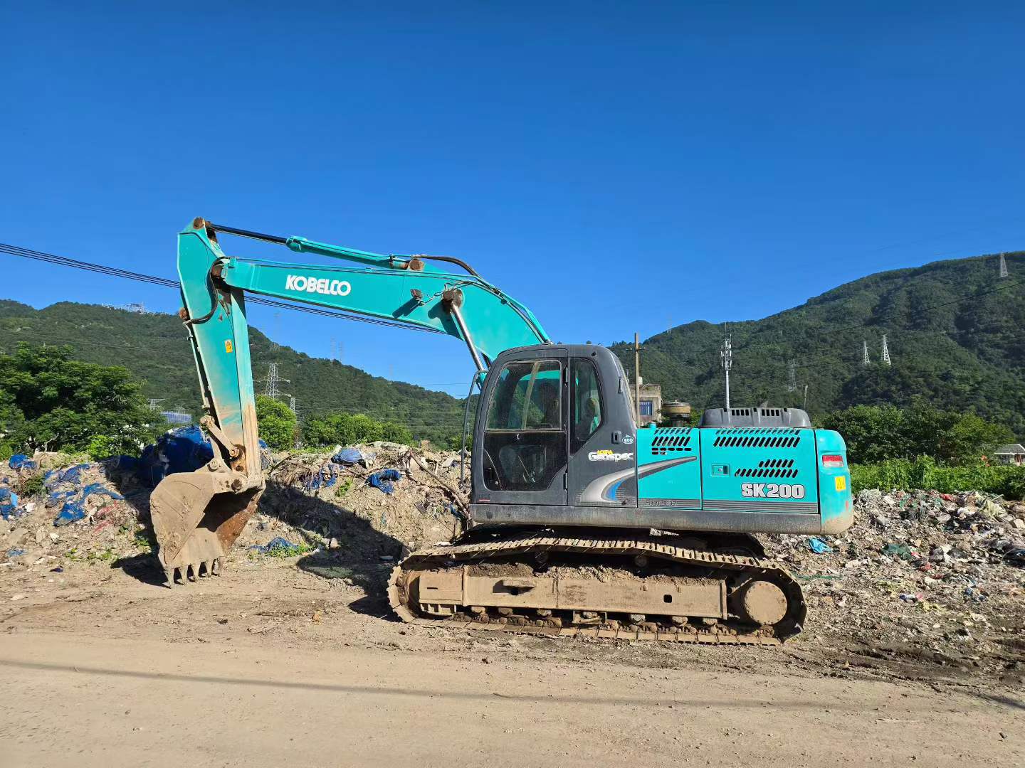 Buy Kobelco SK2008 Used Excavator / 3