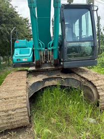 Buy Kobelco SK200-10 Used Excavator / 3 Buy Kobelco SK200-10 Used Excavator / 3