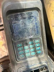Buy Komatsu PC220-7 Used Excavator / 8 Buy Komatsu PC220-7 Used Excavator / 8