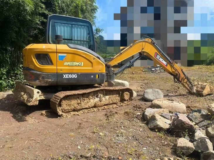 Buy XCMG XE60 Used Excavator / 1