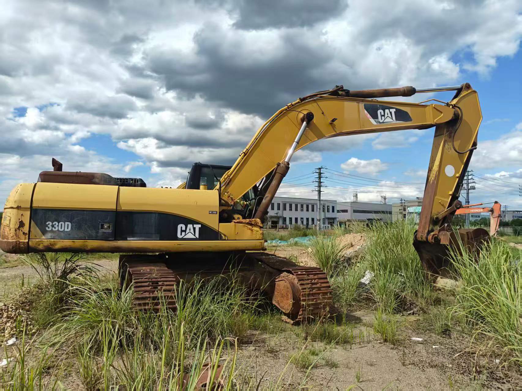 Buy Caterpillar 330B Used Excavator / 2