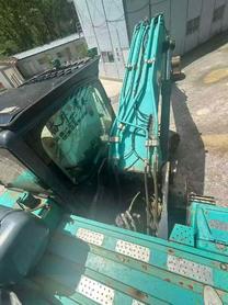 Buy Kobelco SK270D Used Excavator / 4 Buy Kobelco SK270D Used Excavator / 4