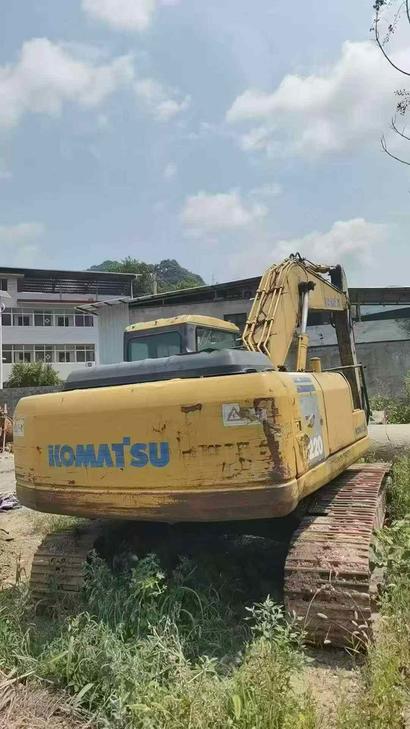Buy Komatsu PC210-7 Used Excavator / 1