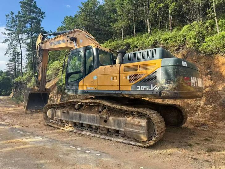 Buy Hyundai R385LVS Used Excavator / 1