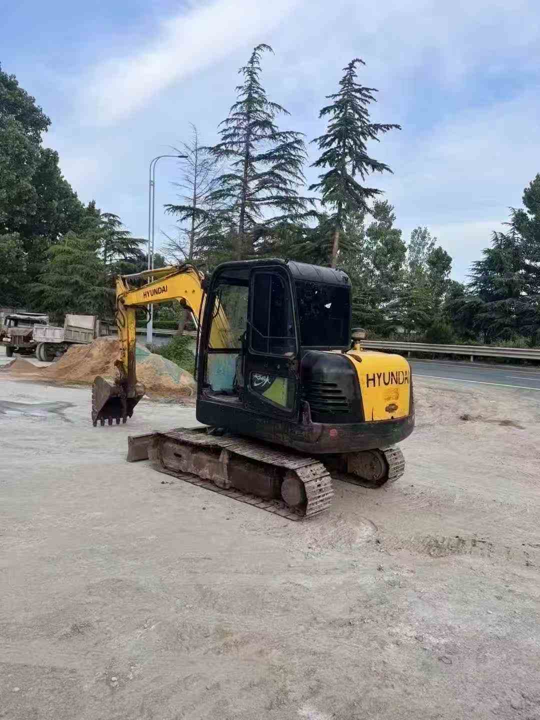 Buy Hyundai R60-7 Used Excavator / 1