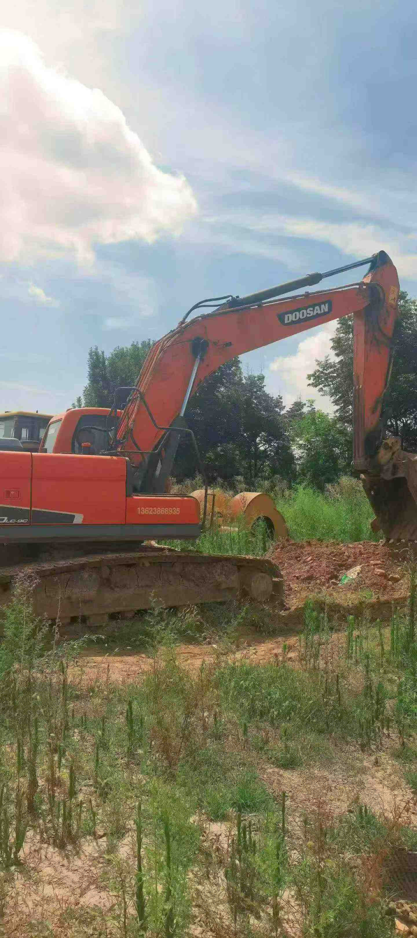 Buy Doosan DX230LC Used Excavator / 3 Buy Doosan DX230LC Used Excavator / 3