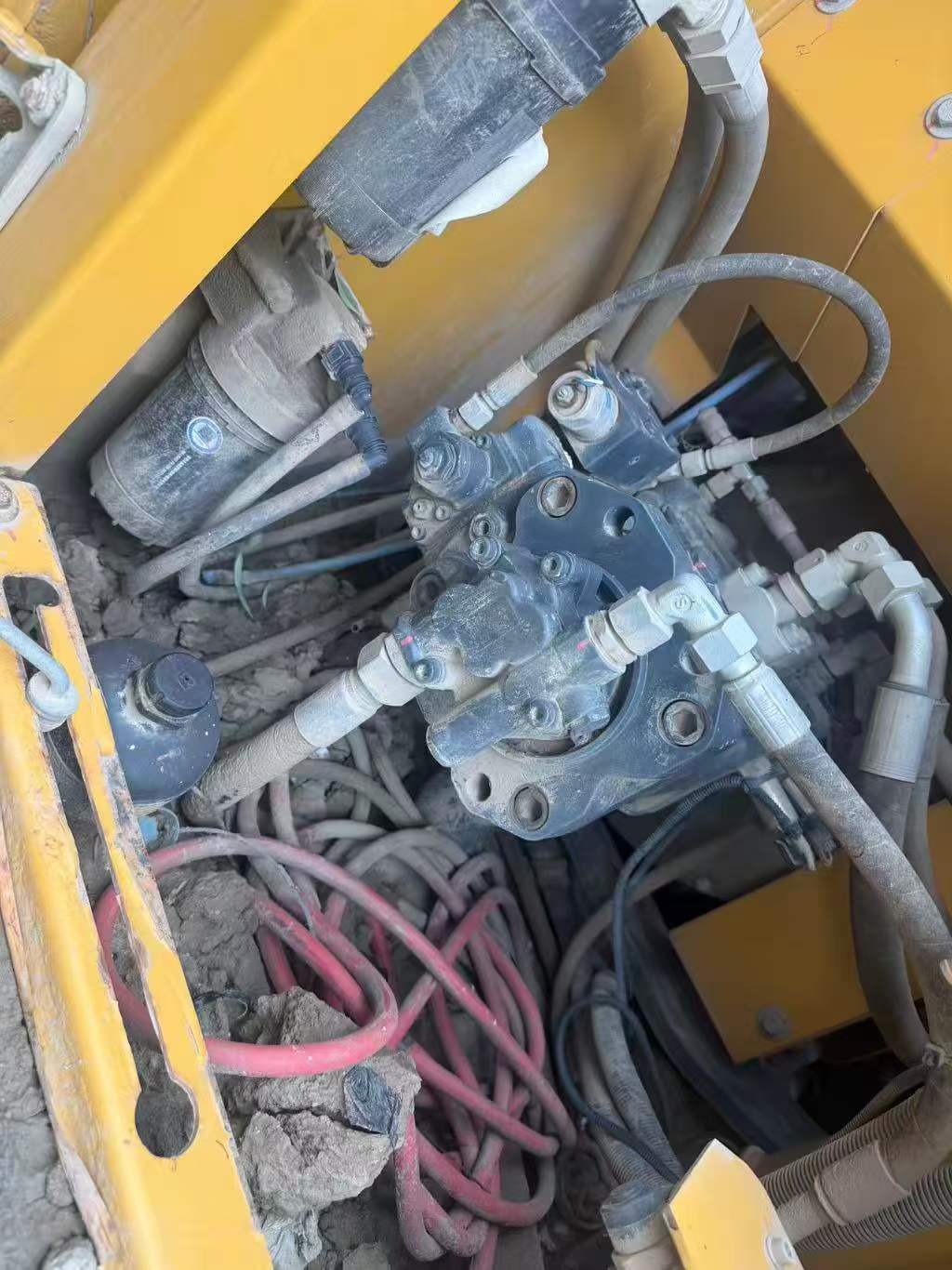 Buy XCMG XE135B Used Excavator / 7