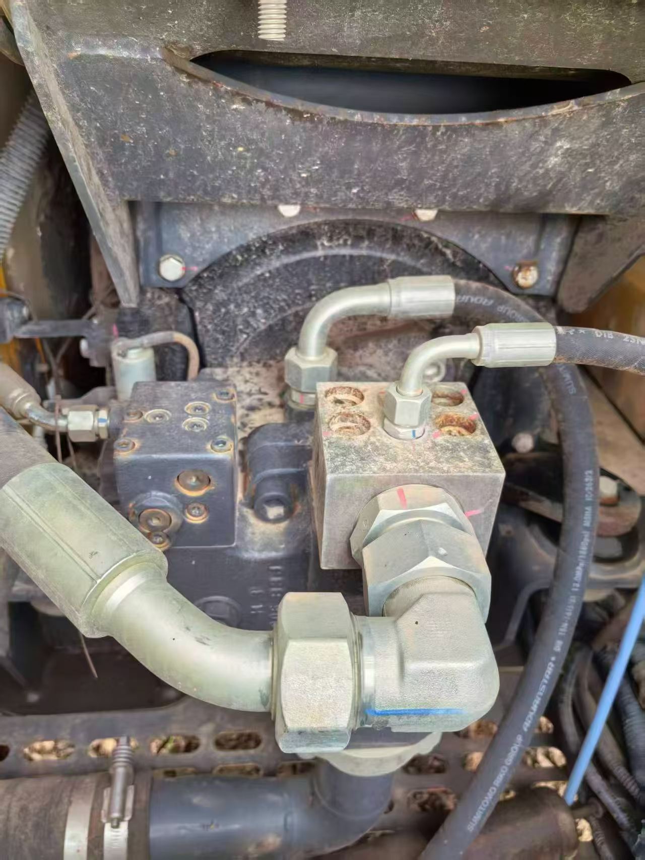 Buy XCMG XE75C Used Excavator / 4