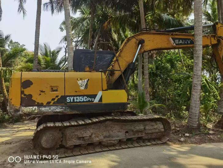 Buy Sany SY135 Used Excavator / 1