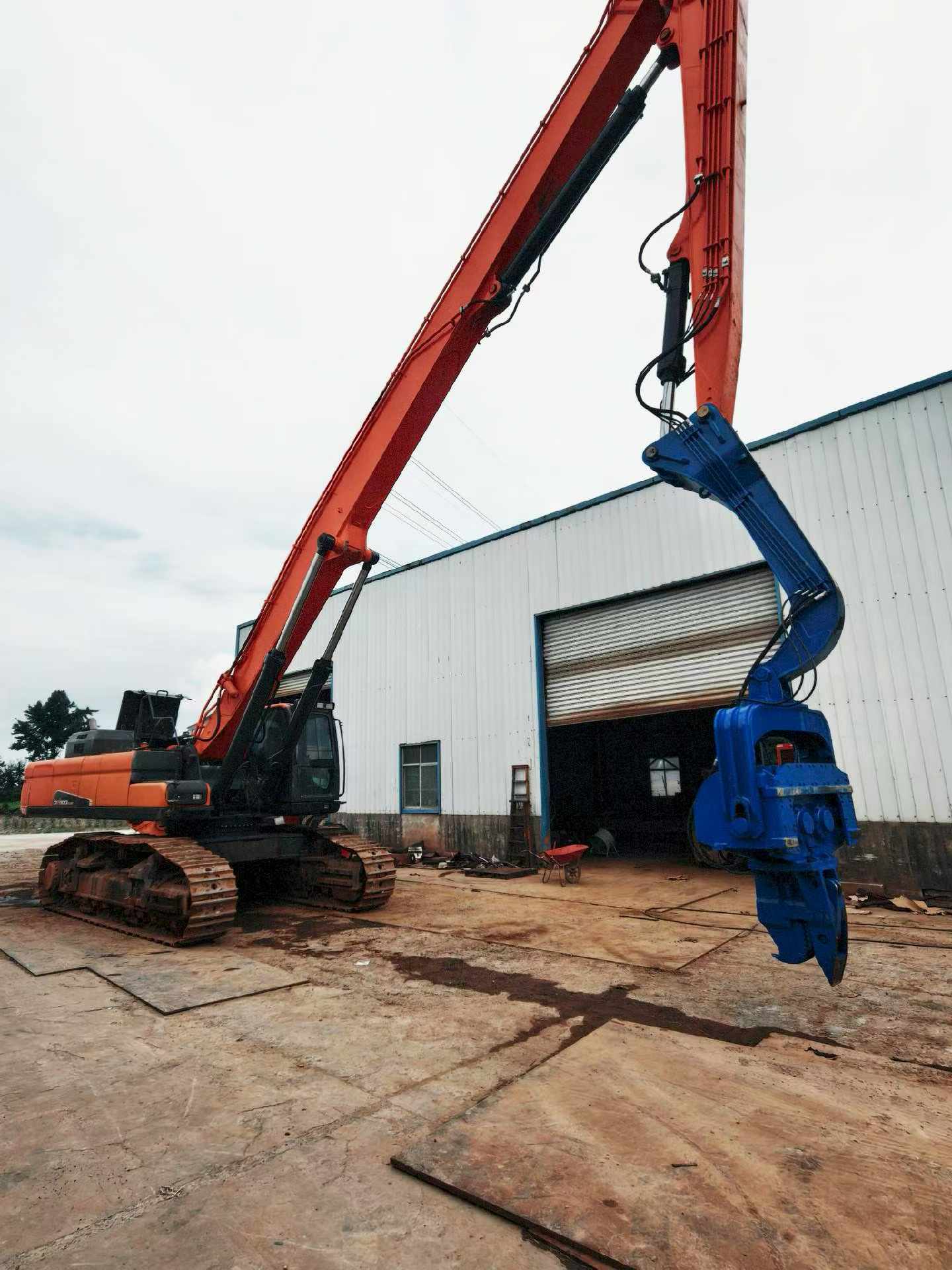 Buy Doosan Used Excavator / 1