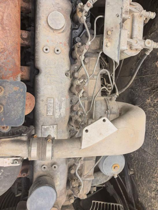 Buy Hyundai R215-7 Used Excavator / 1