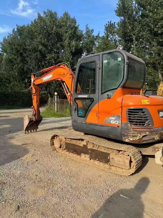 Buy Doosan DX60 Used Excavator / 1