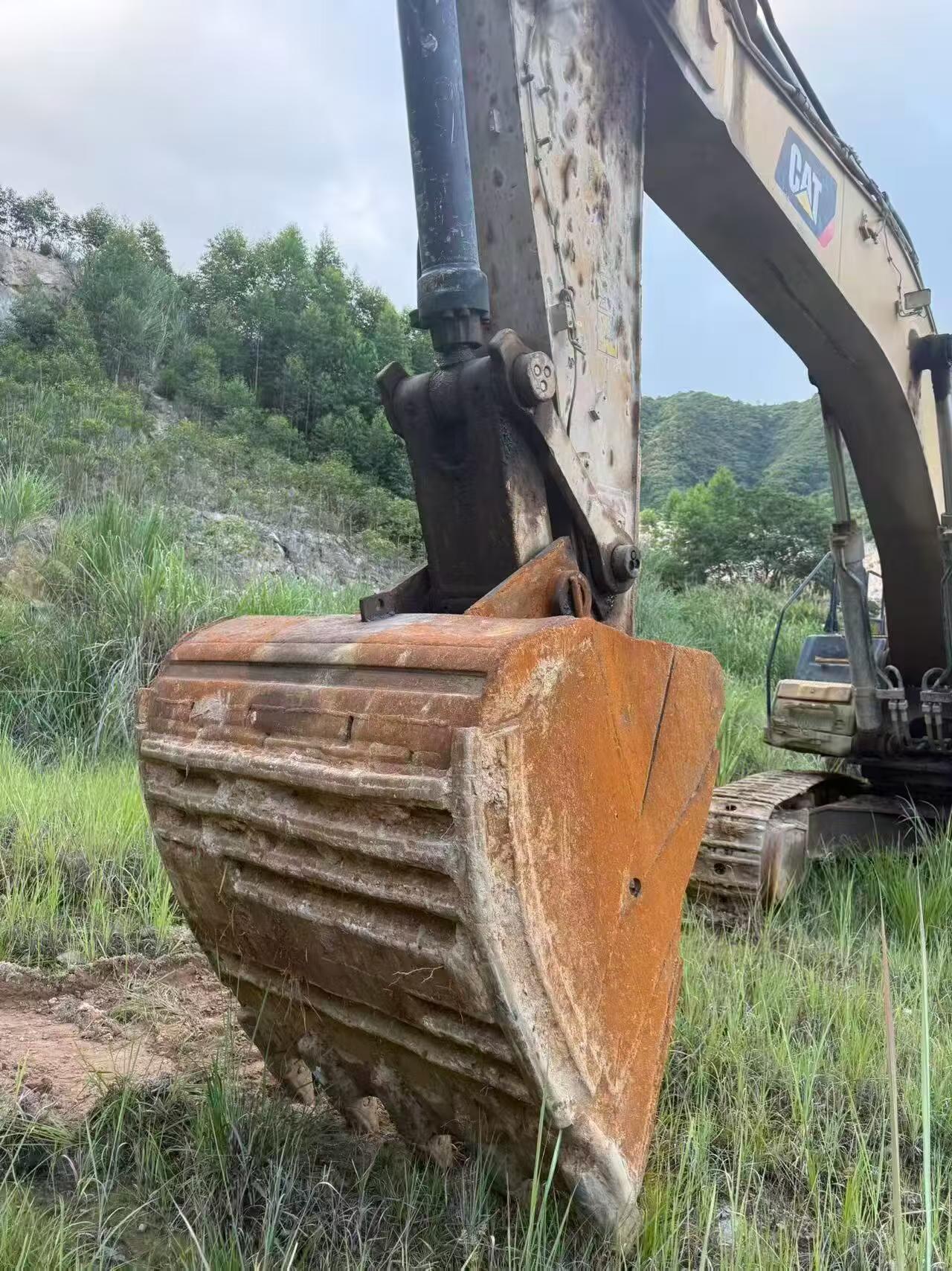 Buy Caterpillar 349E Used Excavator / 3 Buy Caterpillar 349E Used Excavator / 3