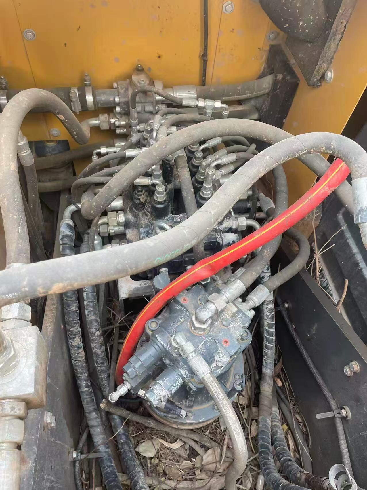 Buy XCMG XE135B Used Excavator / 2 Buy XCMG XE135B Used Excavator / 2