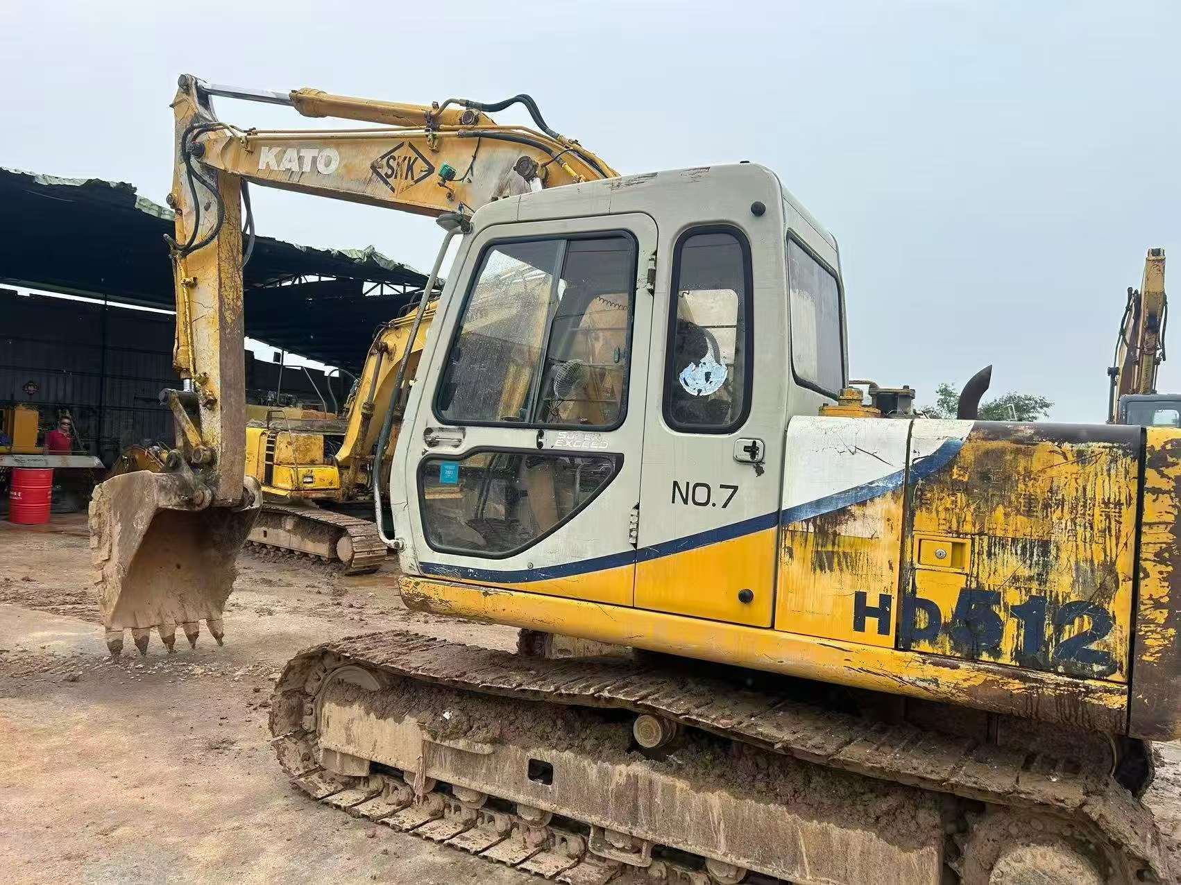 Buy Kato Used Excavator / 1
