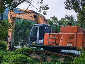 Buy Hitachi ZX520H-5A Used Excavator / 3 Buy Hitachi ZX520H-5A Used Excavator / 3