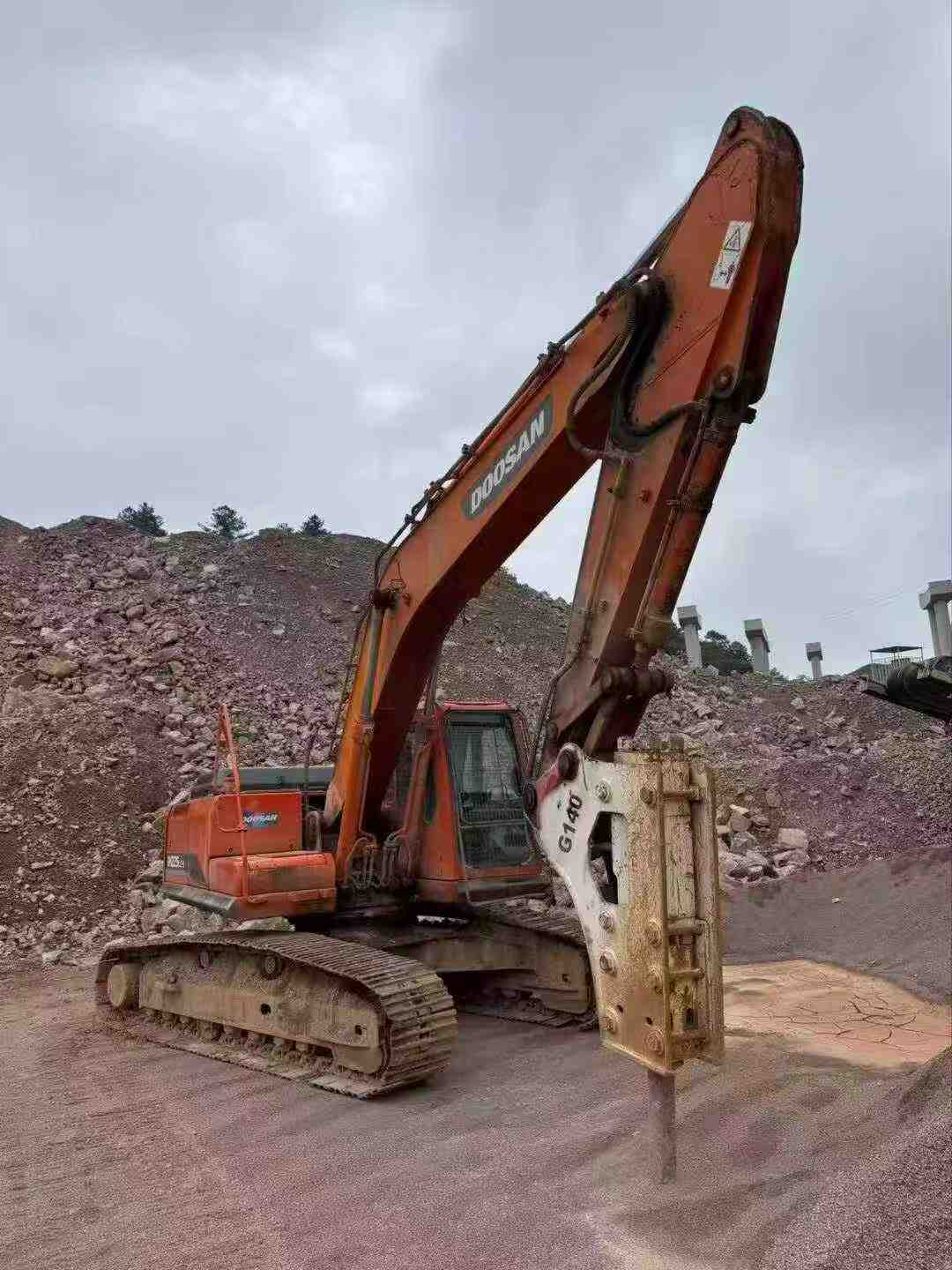 Buy Doosan DH225-9 Used Excavator / 7 Buy Doosan DH225-9 Used Excavator / 7