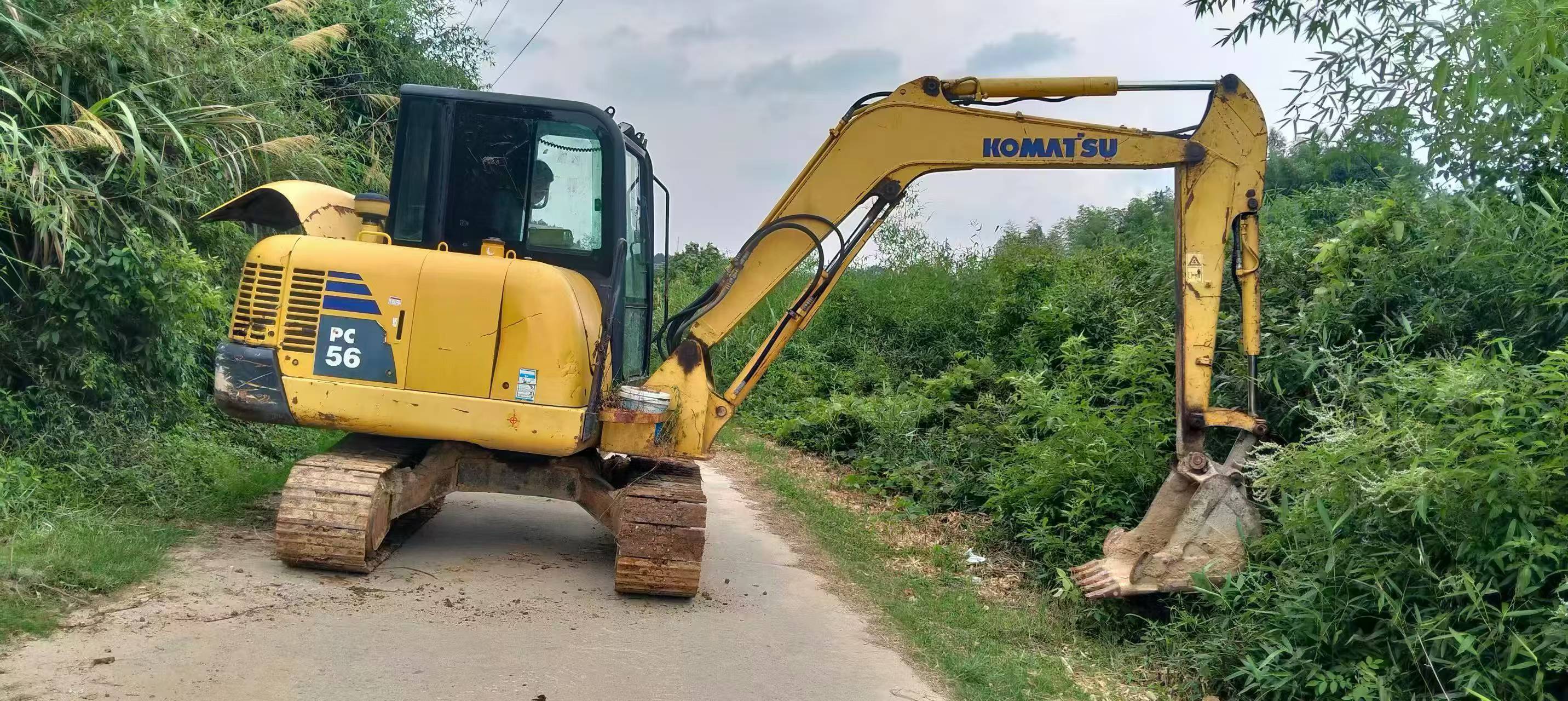 Buy Komatsu PC56-7 Used Excavator / 3