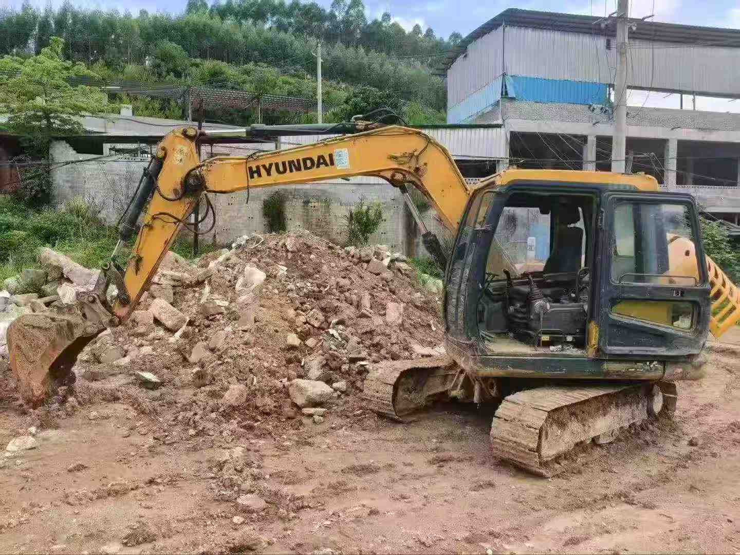 Buy Hyundai HX75 Used Excavator / 3 Buy Hyundai HX75 Used Excavator / 3