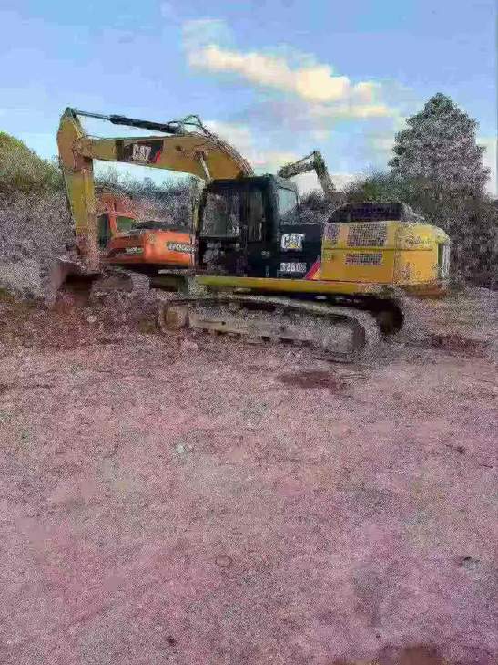 Buy Caterpillar 326DL Used Excavator / 1