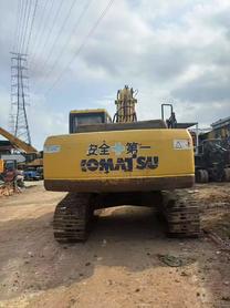 Buy Komatsu PC200-7 Used Excavator / 4 Buy Komatsu PC200-7 Used Excavator / 4