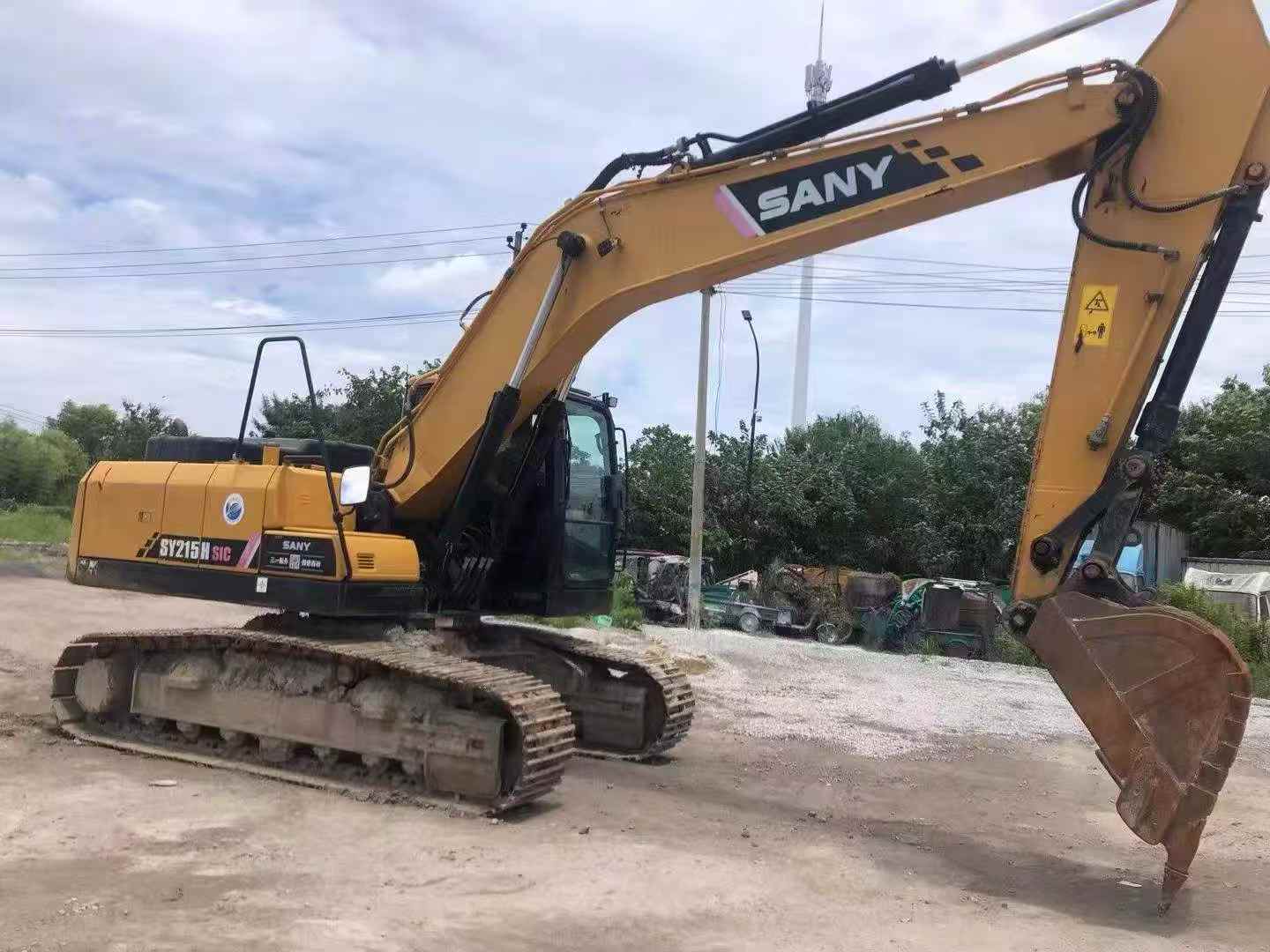Buy Sany SY200C Used Excavator / 4