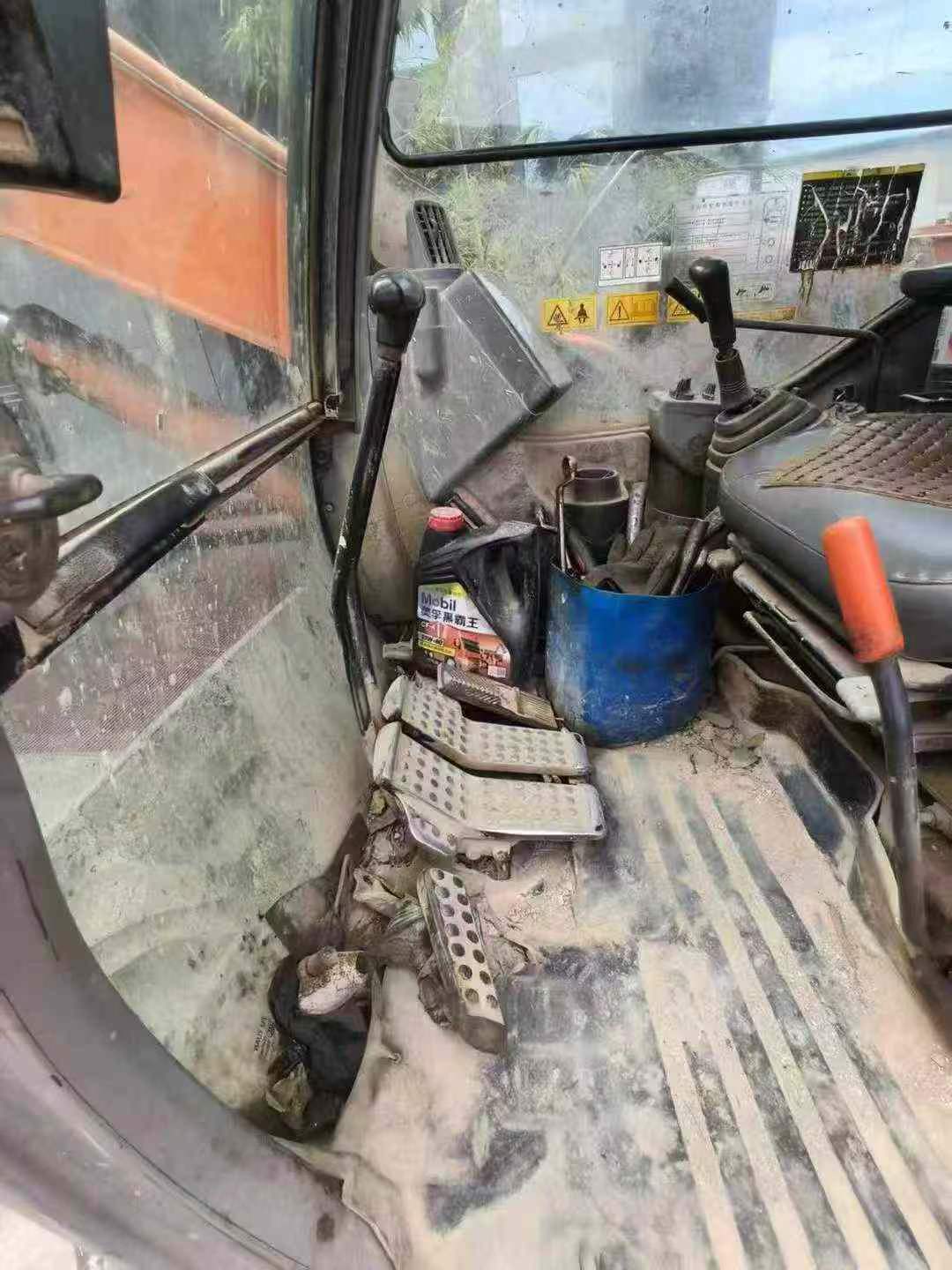 Buy Hitachi EX60-6 Used Excavator / 4