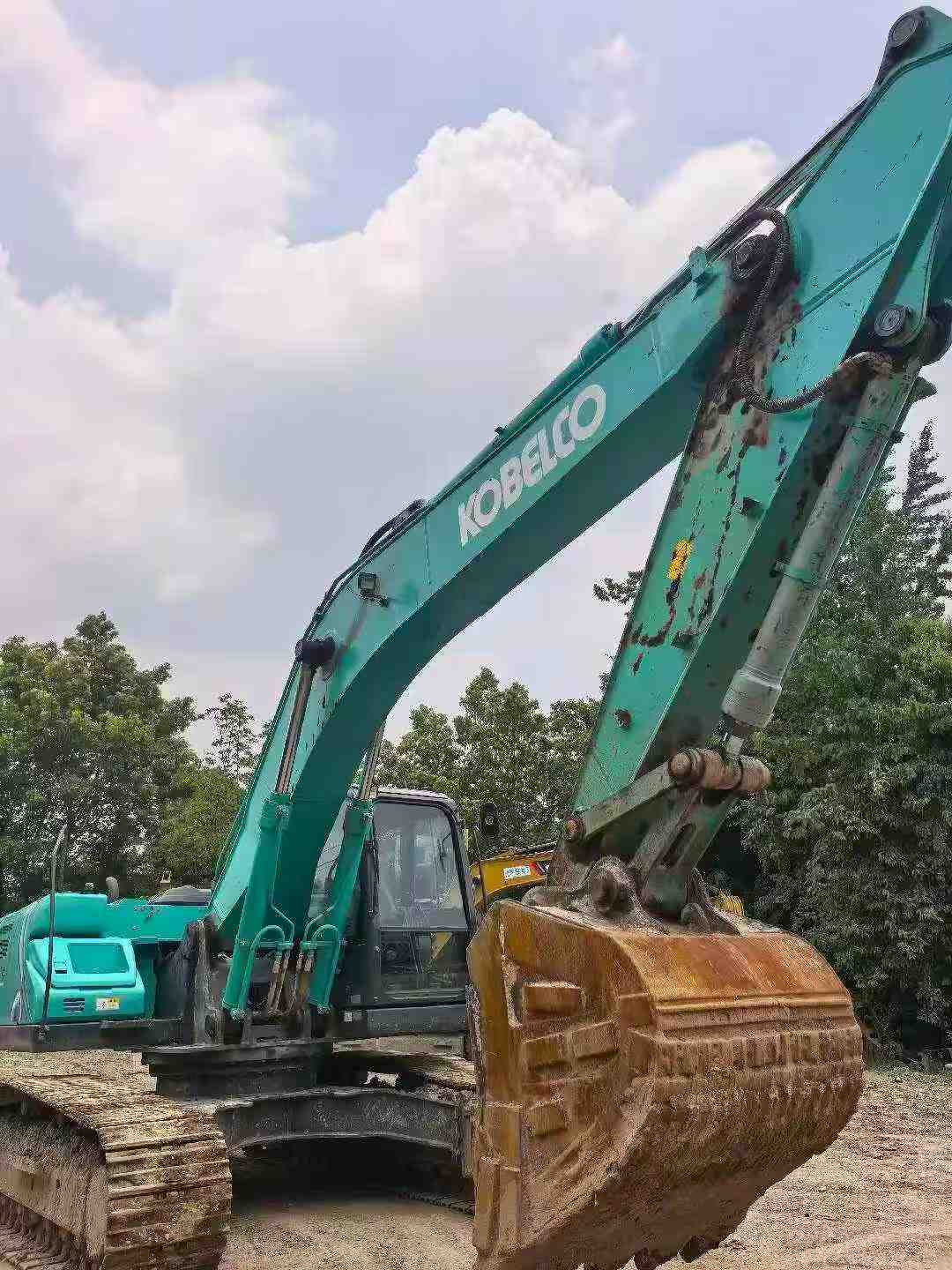 Buy Kobelco SK260 Used Excavator / 9 Buy Kobelco SK260 Used Excavator / 9