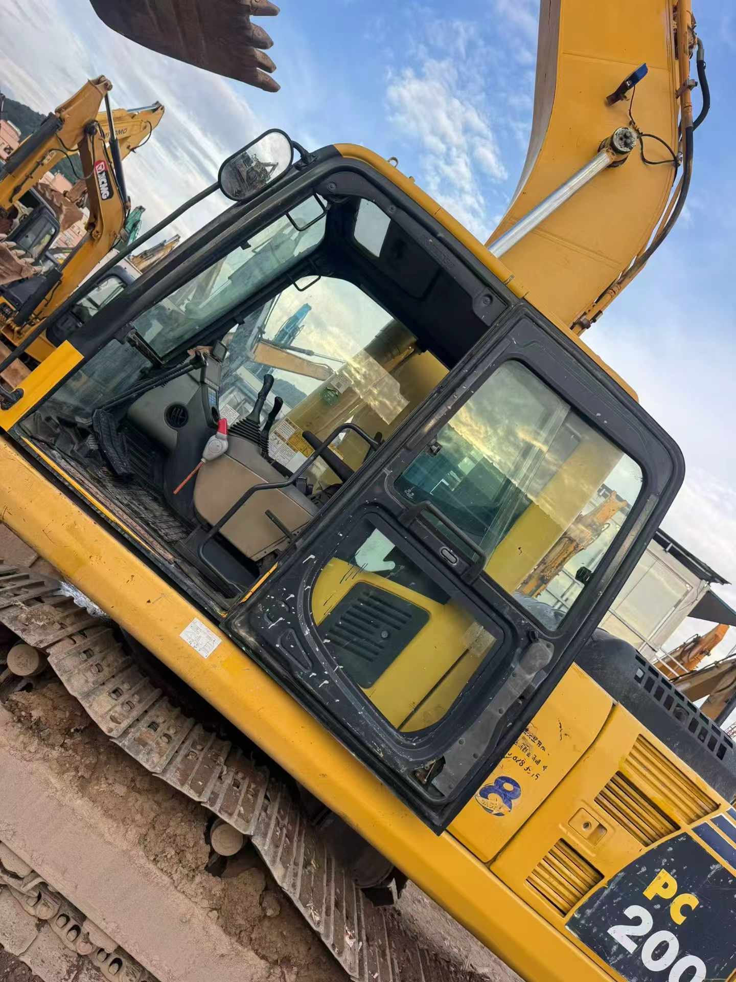 Buy Komatsu PC200-8 Used Excavator / 3