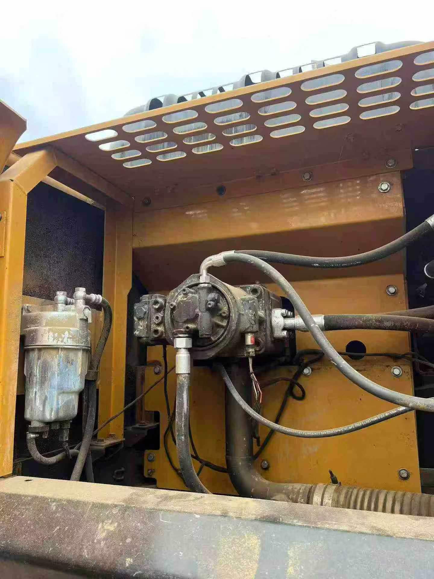 Buy Sany SY245H Used Excavator / 8