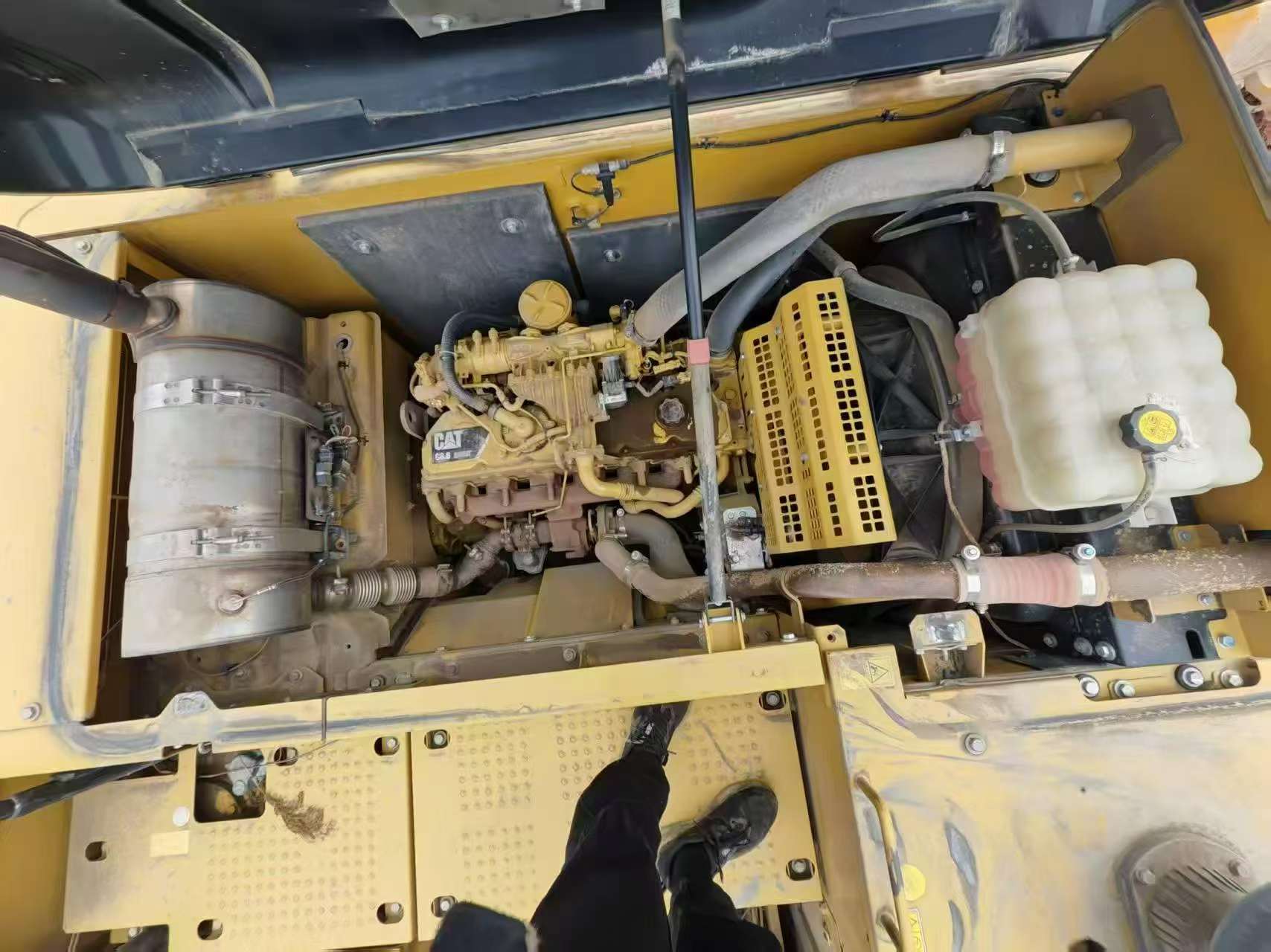 Buy Caterpillar 320E Used Excavator / 6 Buy Caterpillar 320E Used Excavator / 6