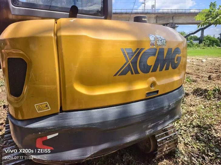 Buy XCMG XE60 Used Excavator / 1