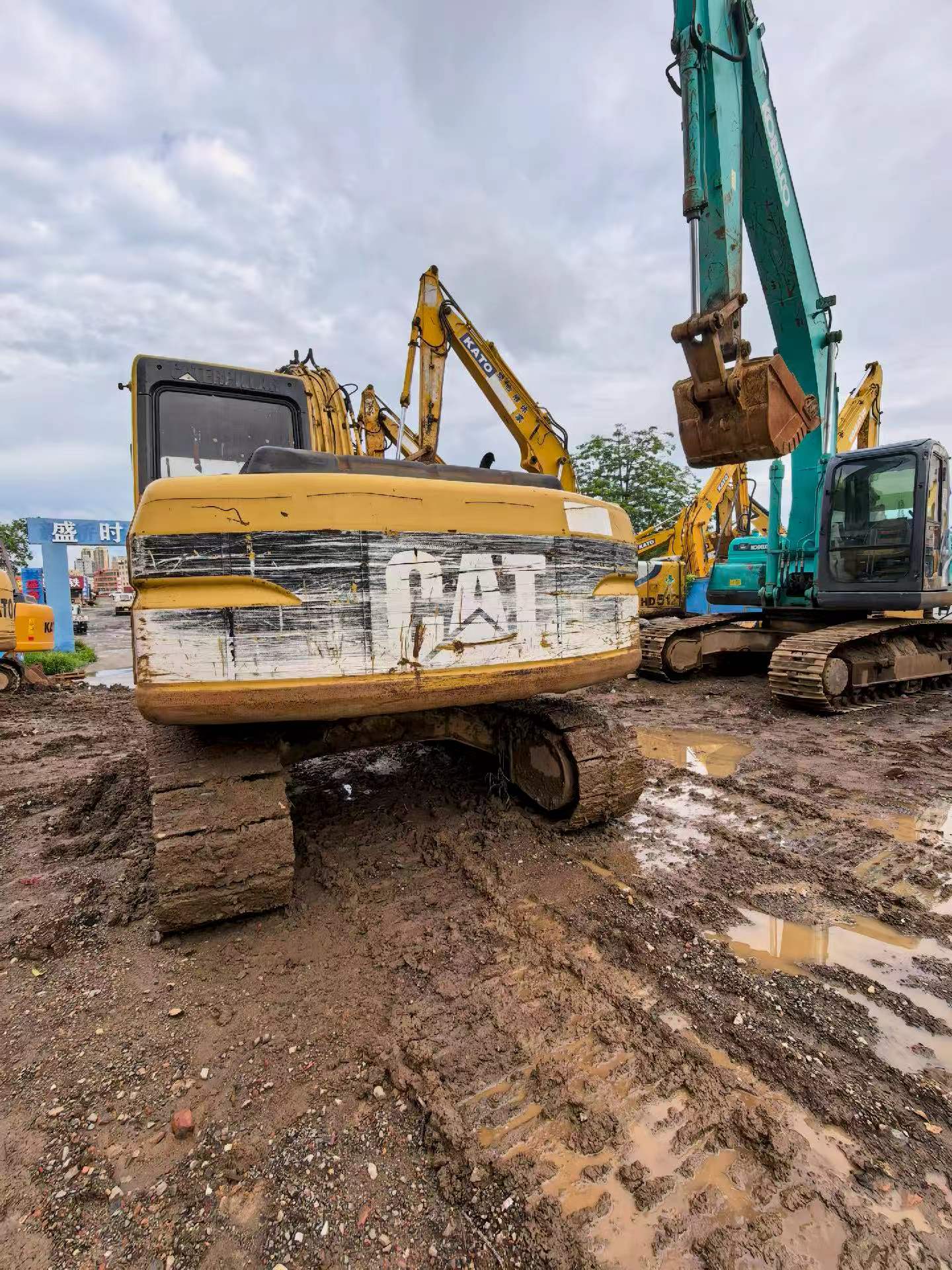 Buy Caterpillar 312 Used Excavator / 3 Buy Caterpillar 312 Used Excavator / 3