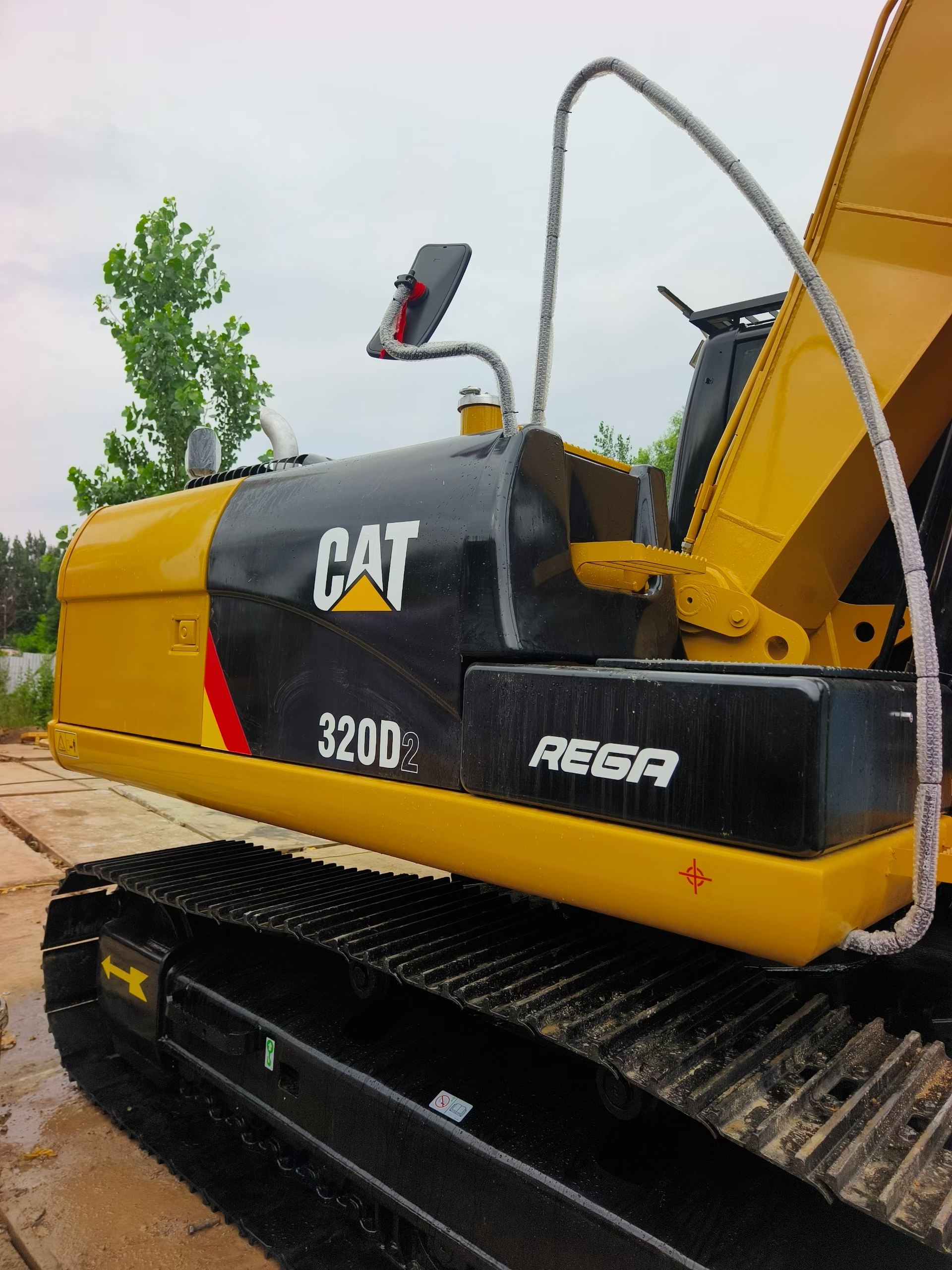 Buy Caterpillar 320D Used Excavator / 7