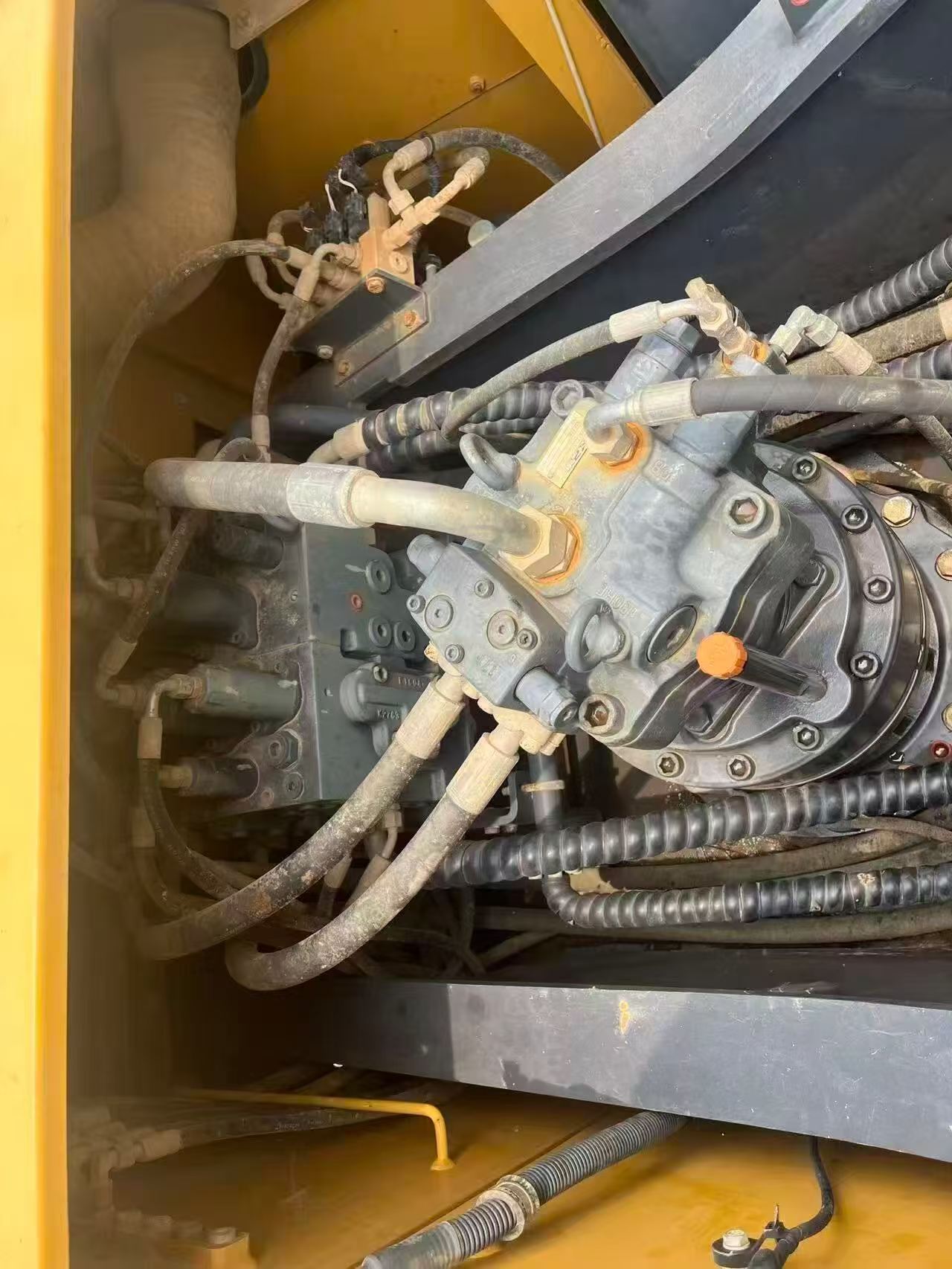 Buy XCMG XE215 Used Excavator / 5 Buy XCMG XE215 Used Excavator / 5