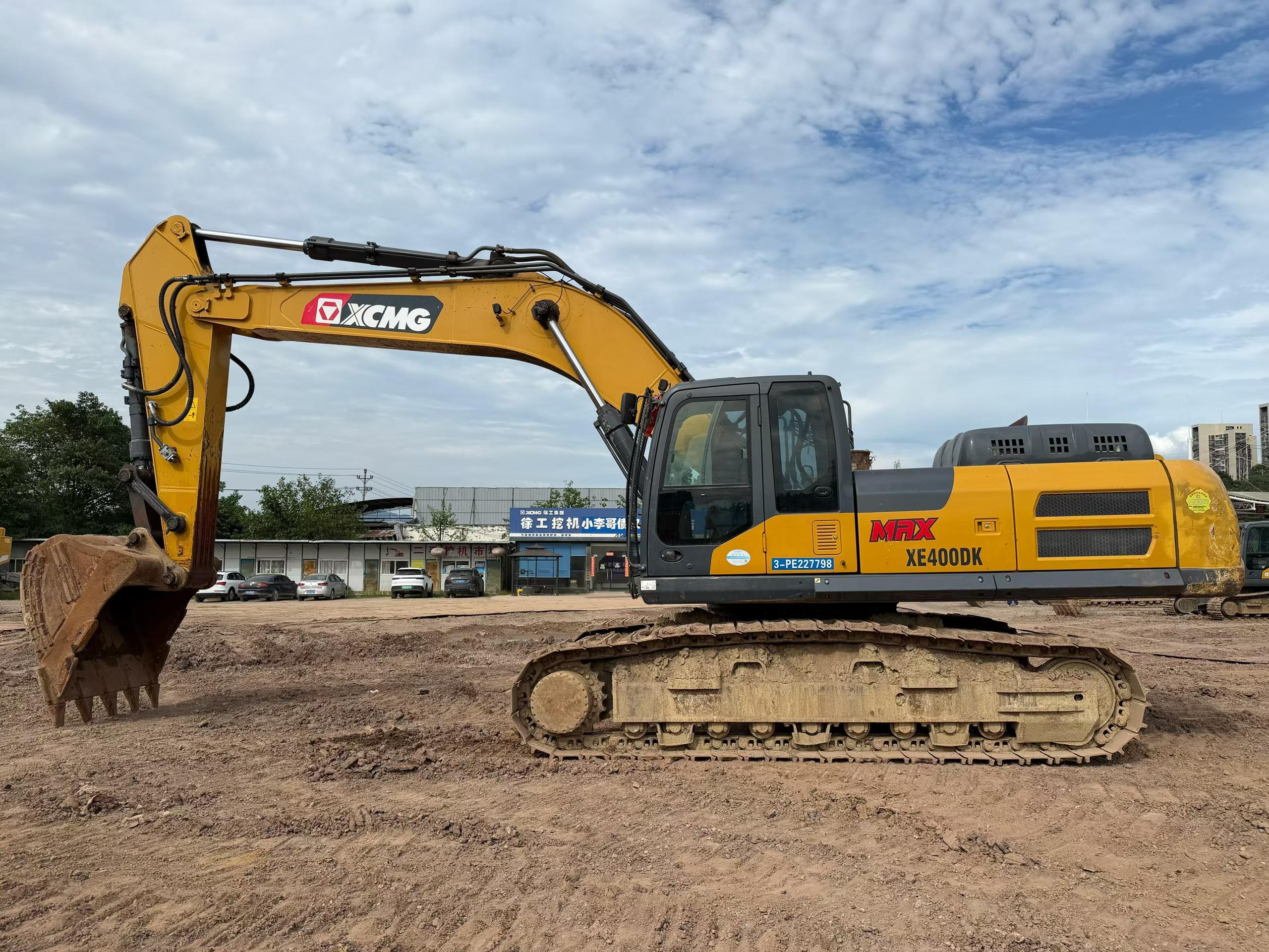 Buy XCMG XE380DK Used Excavator / 2