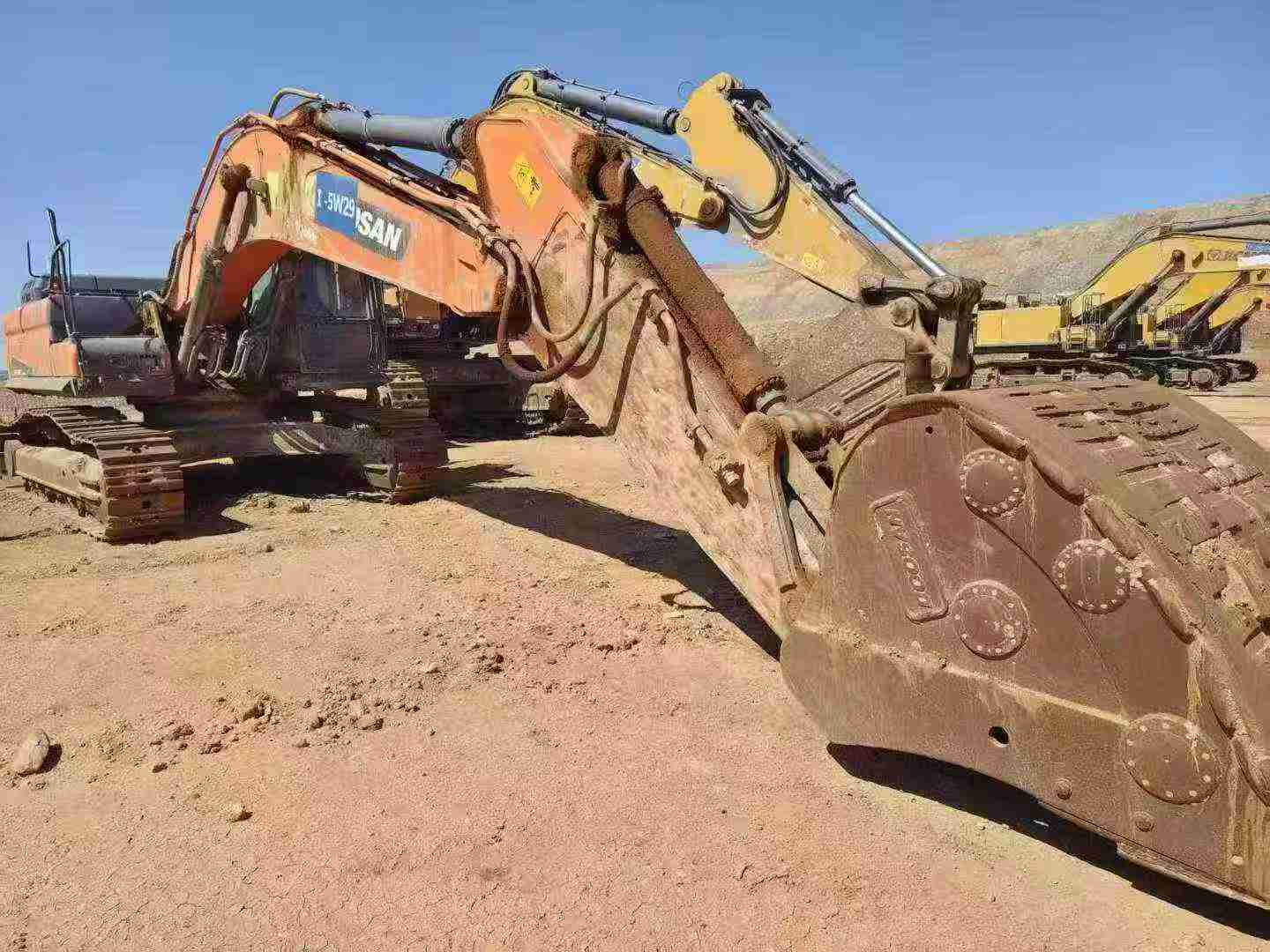 Buy Doosan DX380 Used Excavator / 2 Buy Doosan DX380 Used Excavator / 2