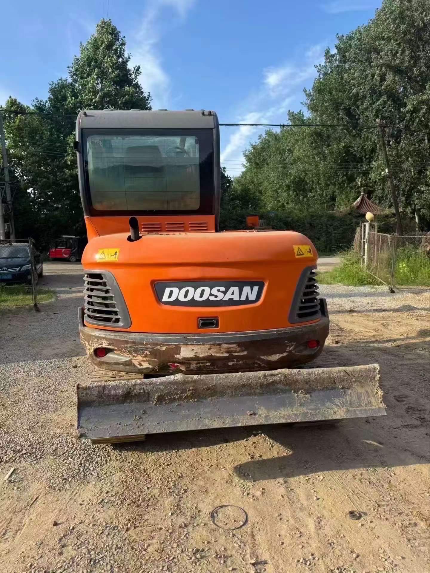 Buy Doosan DX60 Used Excavator / 2 Buy Doosan DX60 Used Excavator / 2