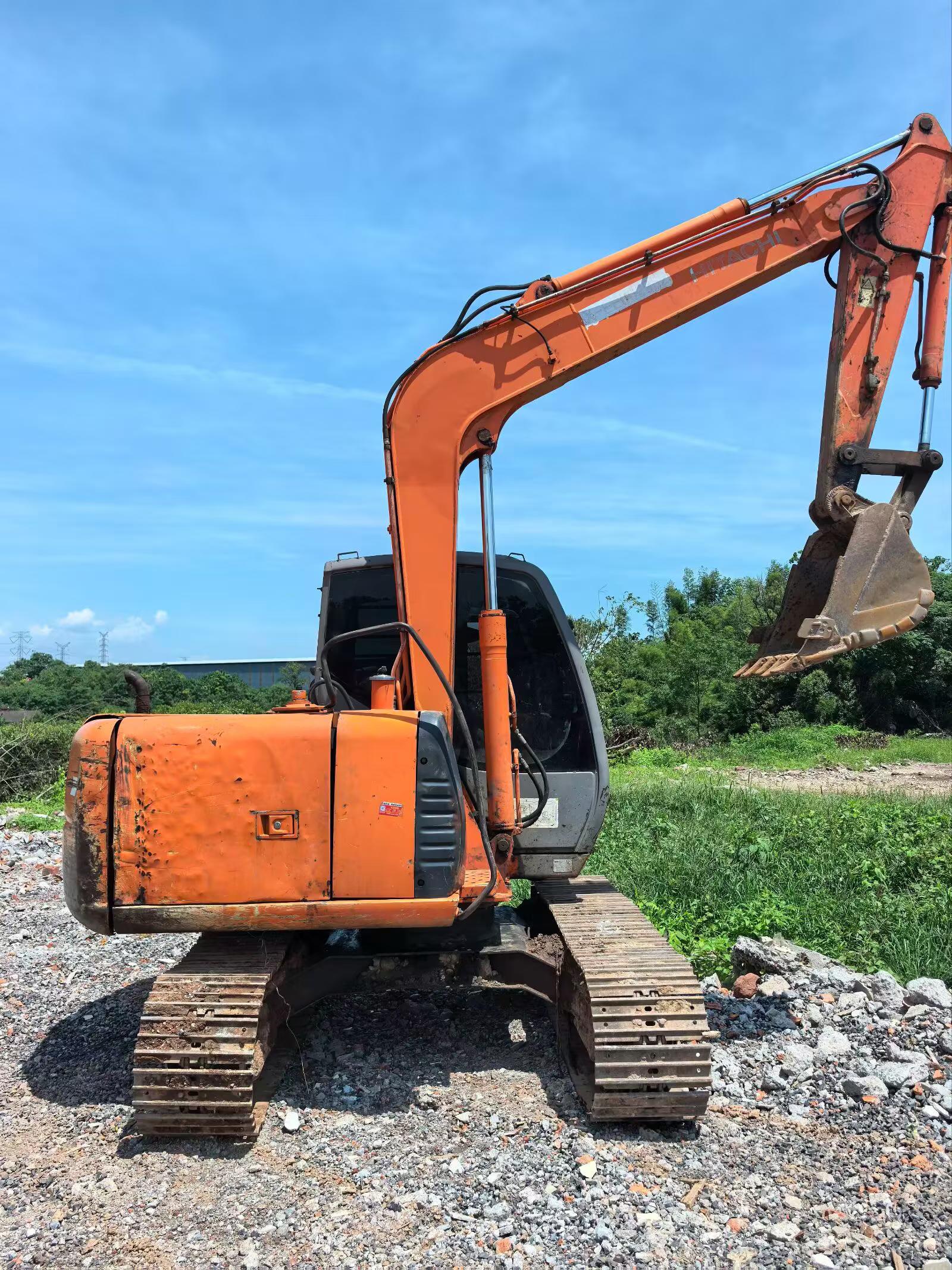 Buy Hitachi EX70 Used Excavator / 2 Buy Hitachi EX70 Used Excavator / 2