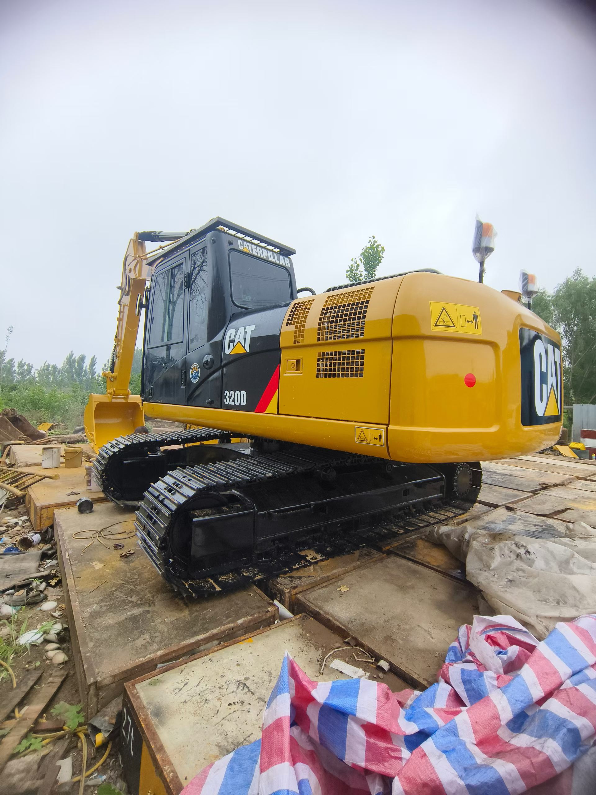 Buy Caterpillar 320D Used Excavator / 3