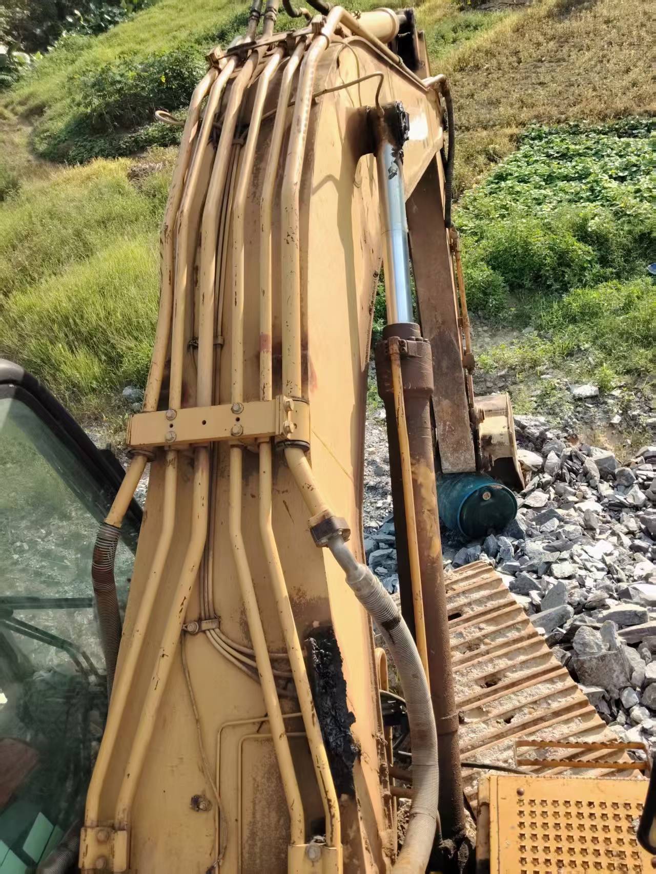 Buy Caterpillar 320C Used Excavator / 6 Buy Caterpillar 320C Used Excavator / 6