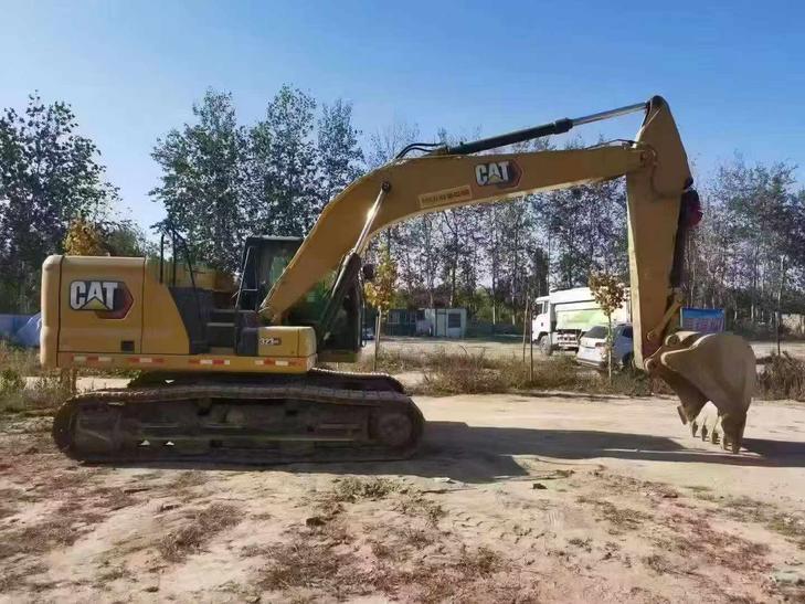 Buy Caterpillar 323 Used Excavator / 1