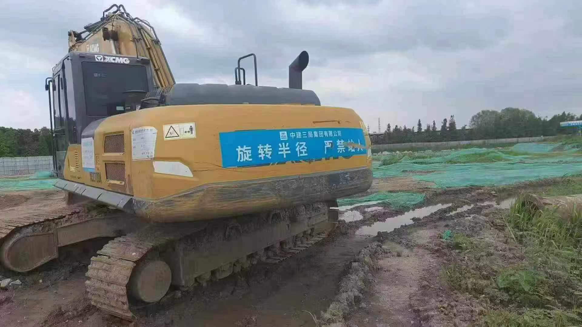 Buy XCMG XE245D Used Excavator / 3