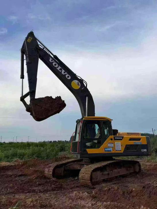 Buy Volvo EC240 Used Excavator / 1