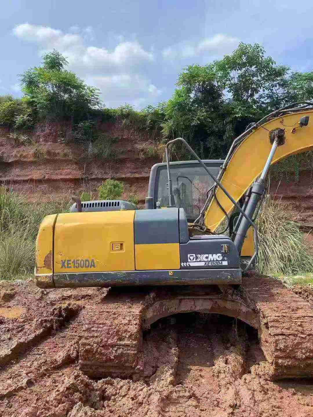 Buy XCMG XE150 Used Excavator / 5 Buy XCMG XE150 Used Excavator / 5