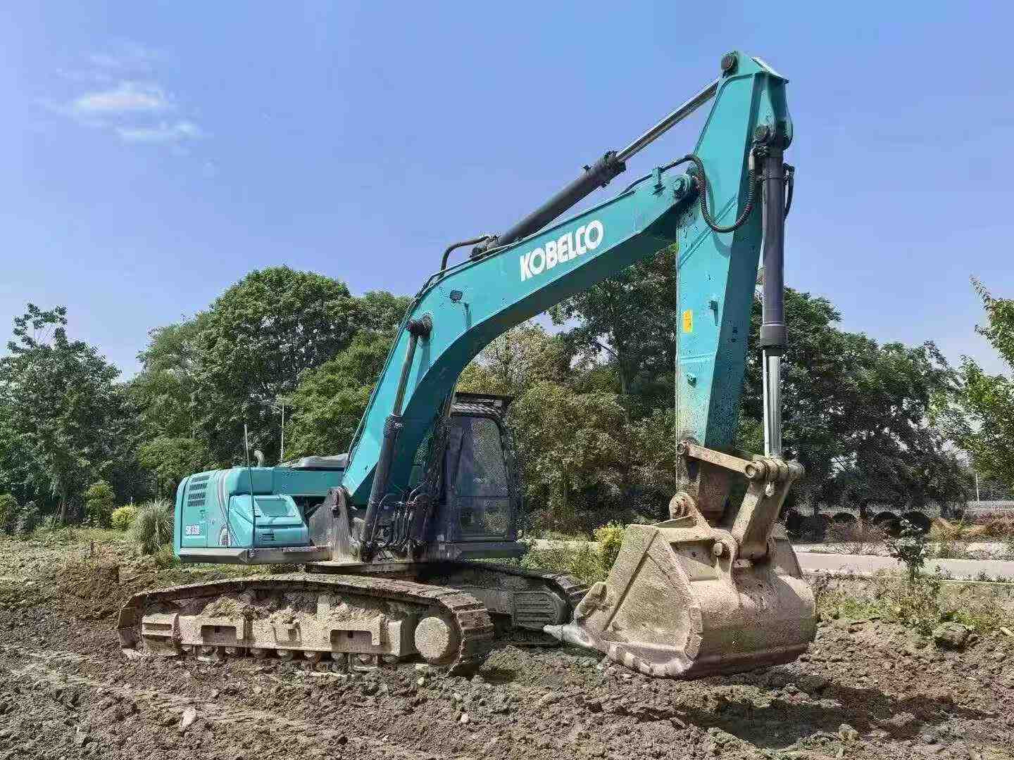 Buy Kobelco SK270D Used Excavator / 4 Buy Kobelco SK270D Used Excavator / 4